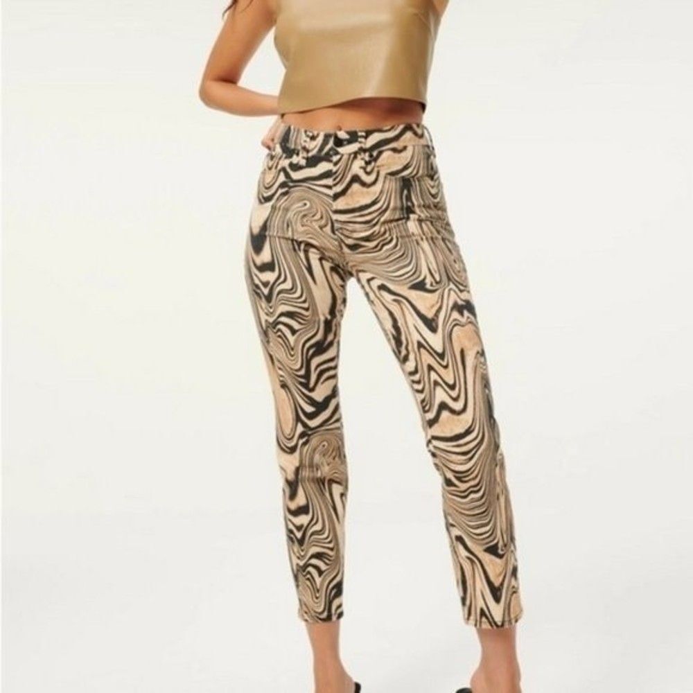 Good American classic brown swirl Jeans